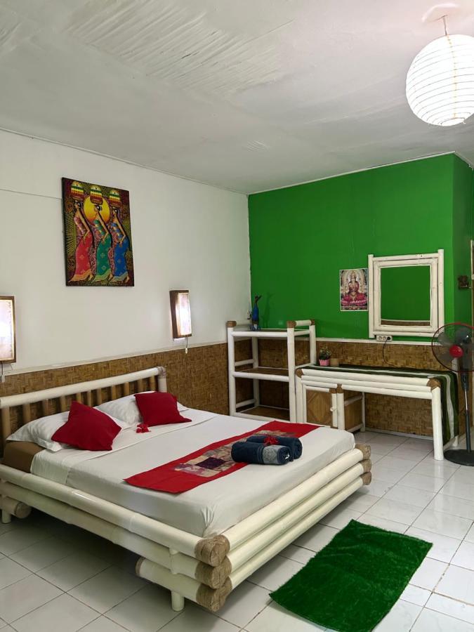 Rumah Kundun Bed and Breakfast Gili Trawangan Esterno foto